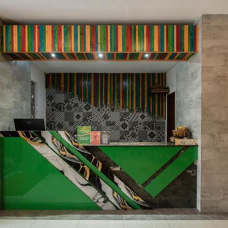 Sandat Hotel Legian Екстер'єр фото