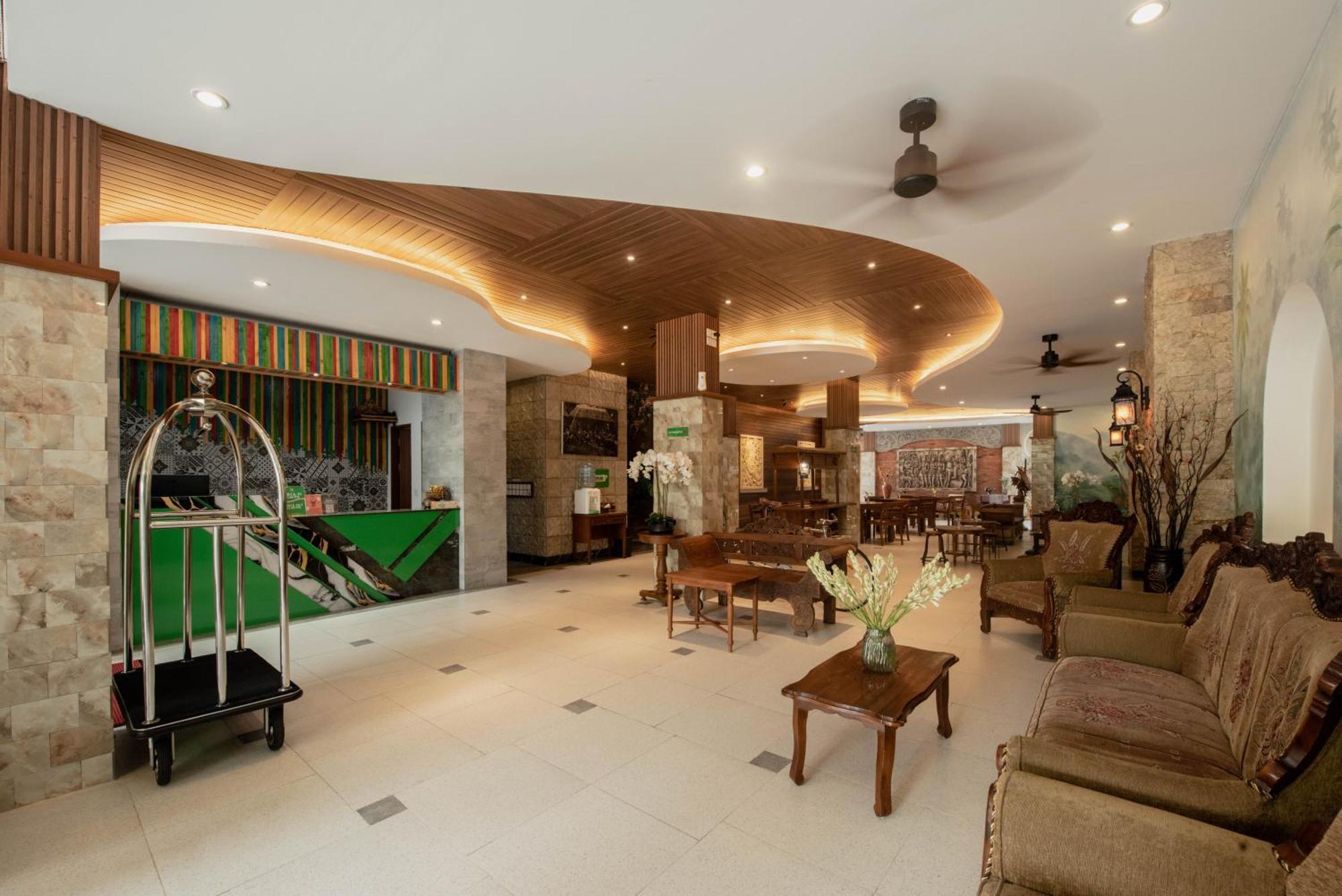 Sandat Hotel Legian Екстер'єр фото