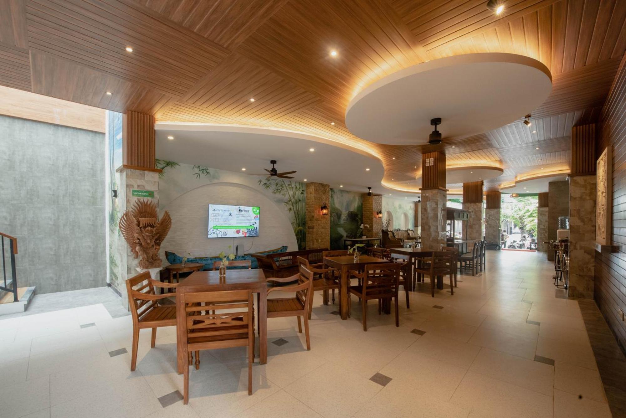 Sandat Hotel Legian Екстер'єр фото